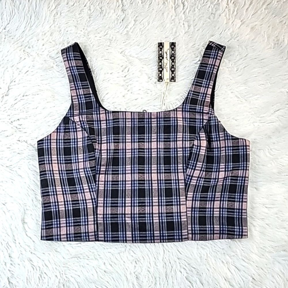 Ultra Pink -238 Women's Plaid Cropped Tank Blouse Size Large